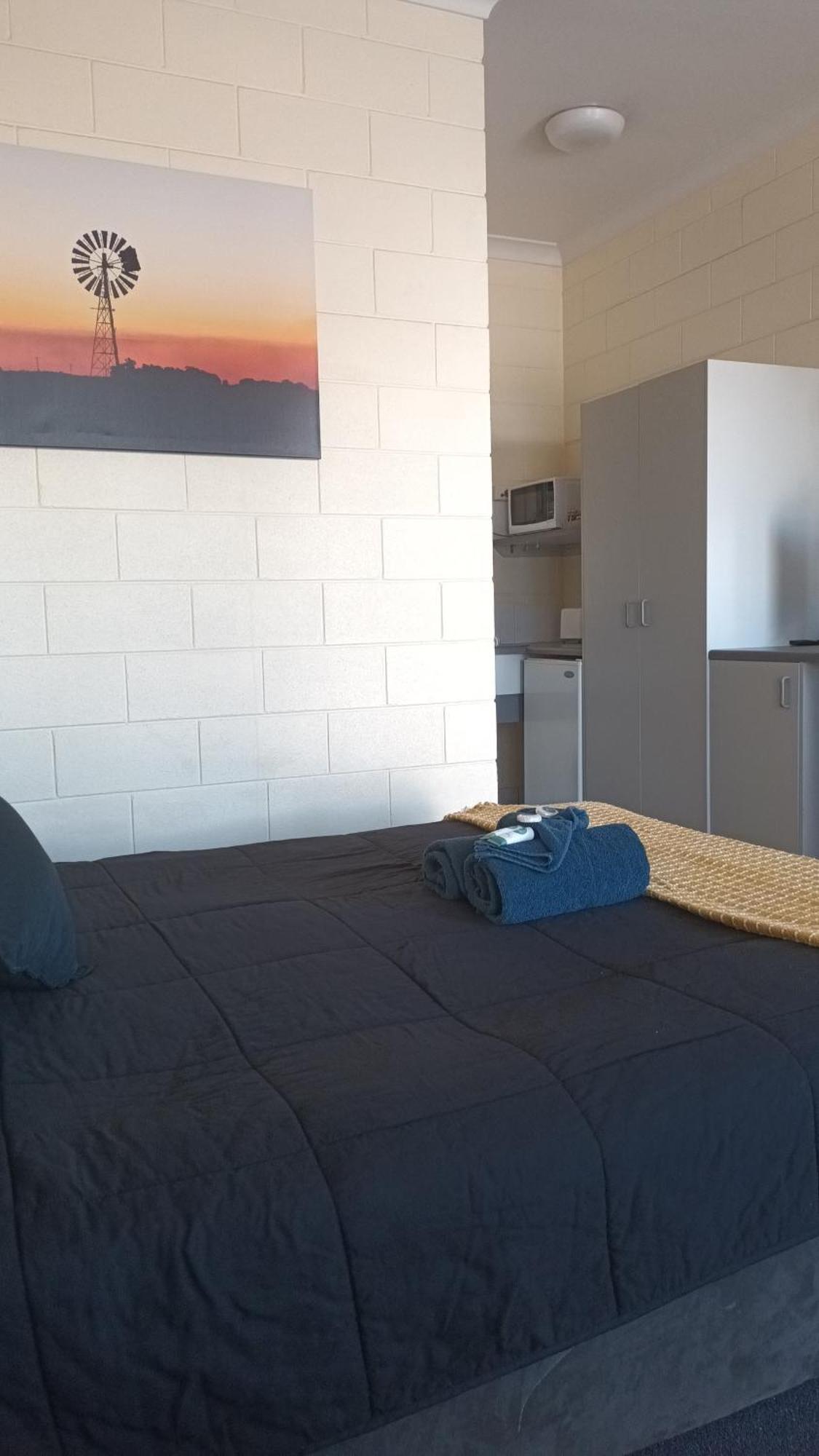 Central Point Motel Mount Isa Extérieur photo