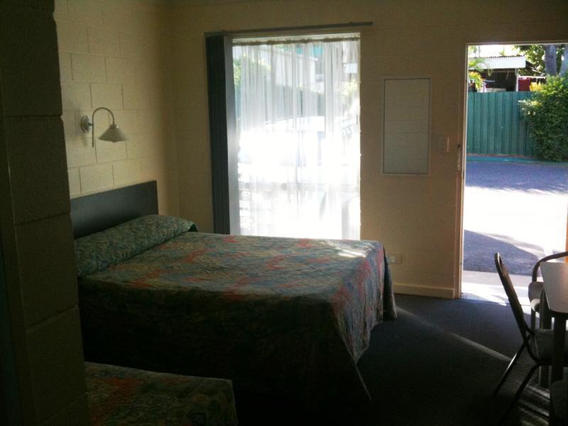 Central Point Motel Mount Isa Extérieur photo